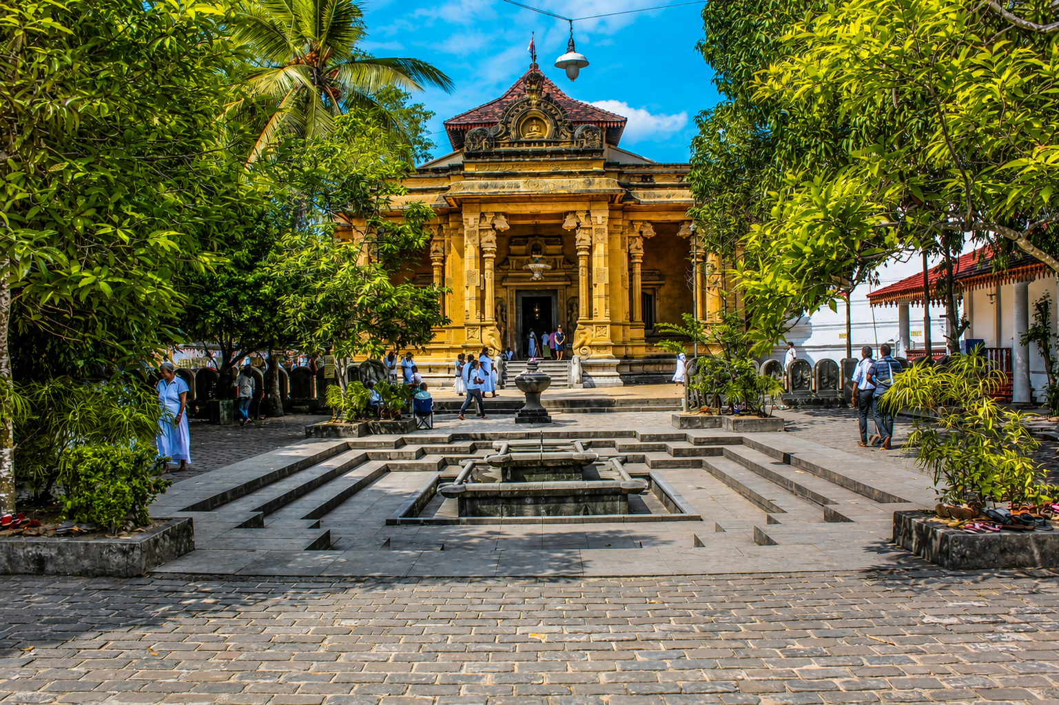 KANDY – COLOMBO DEPARTURES