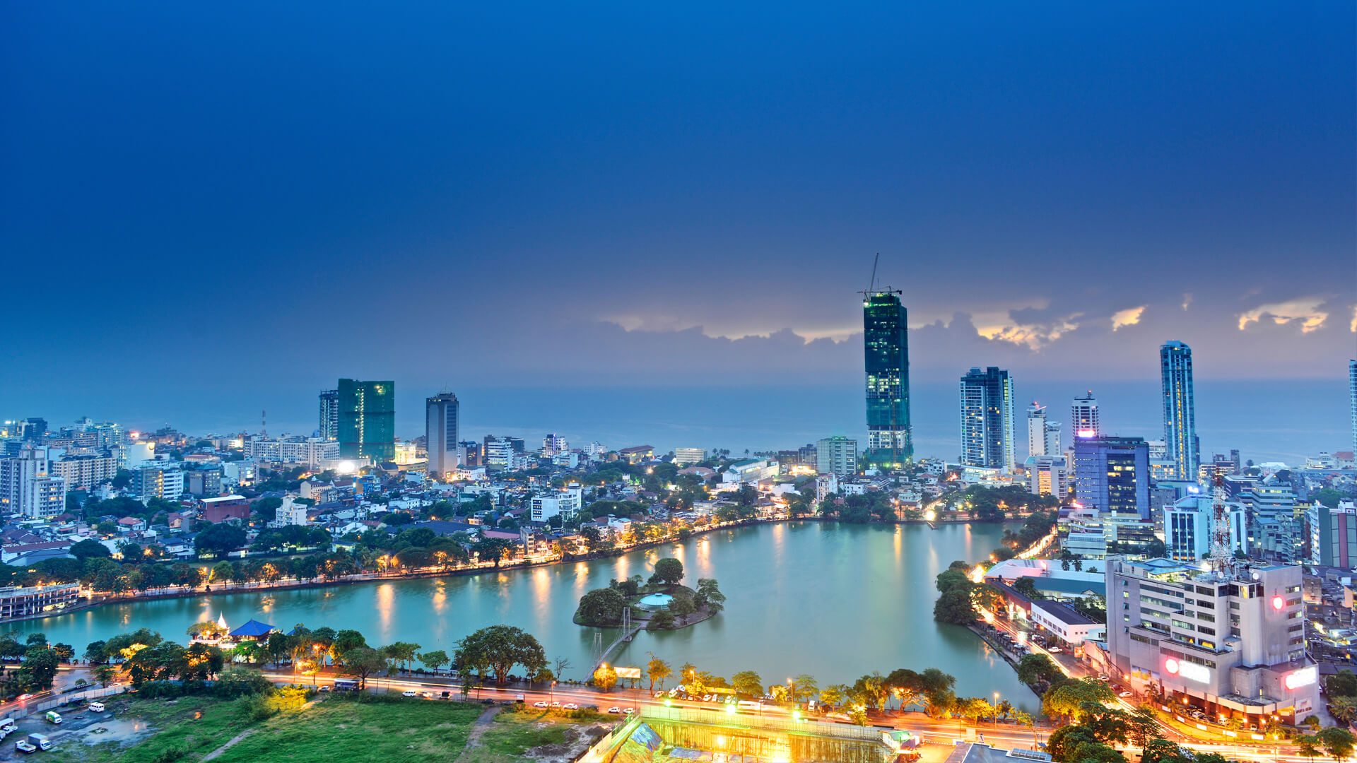 Colombo Arrival – Pinnawala – Transfer to Kandy